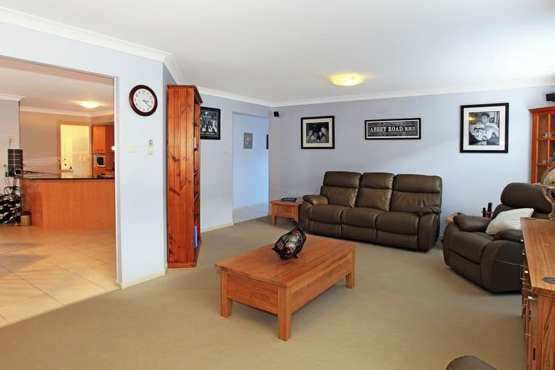34 Emerald Drive, MEROO MEADOW NSW 2540, Meroo Meadow - Thumbnail 4