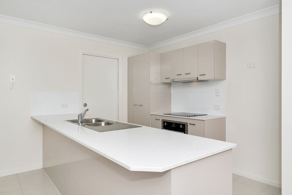17 Rosella Gardens Drive, Meringandan West QLD 4352, Meringandan West - Thumbnail 2