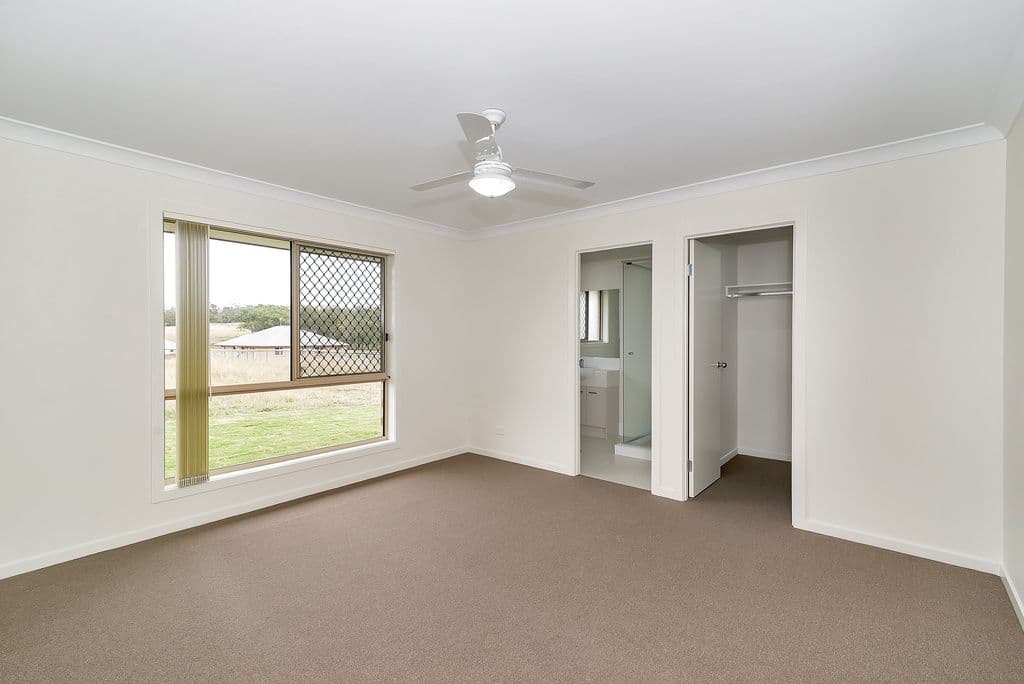 17 Rosella Gardens Drive, Meringandan West QLD 4352, Meringandan West - Thumbnail 4