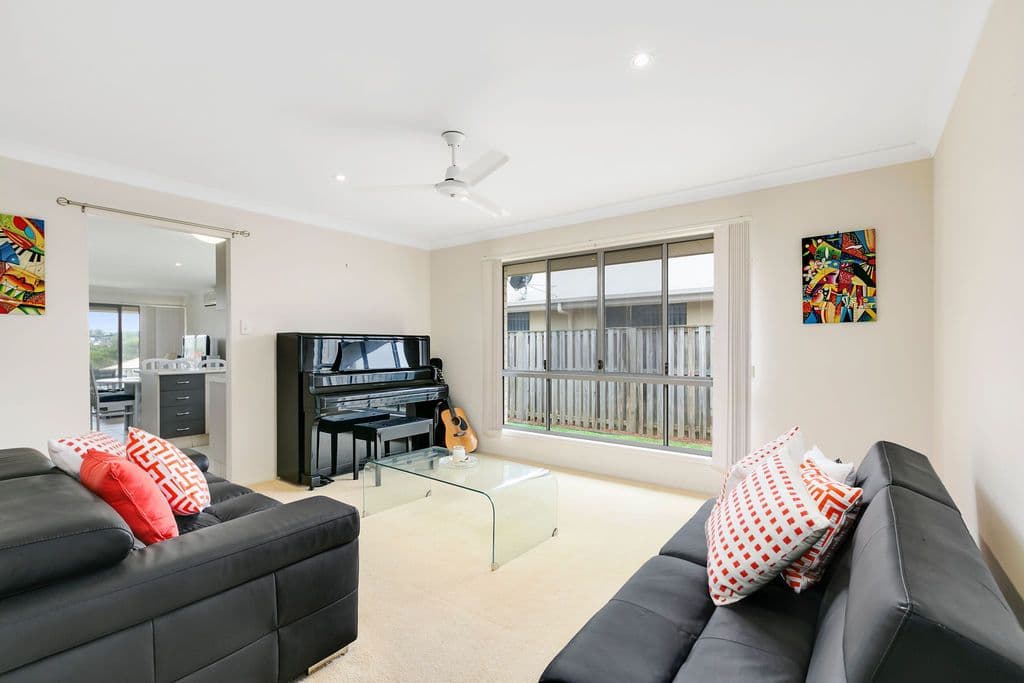 19 Tomah  Street, Pacific Pines QLD 4211, Pacific Pines - Thumbnail 6