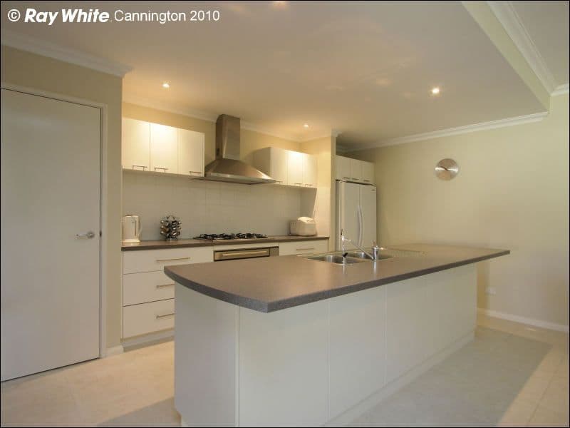 31 Elizabeth Street, EAST CANNINGTON WA 6107, East Cannington - Thumbnail 2