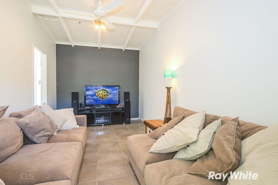 11 Lapwing Street, Bongaree QLD 4507, Bongaree - Thumbnail 2