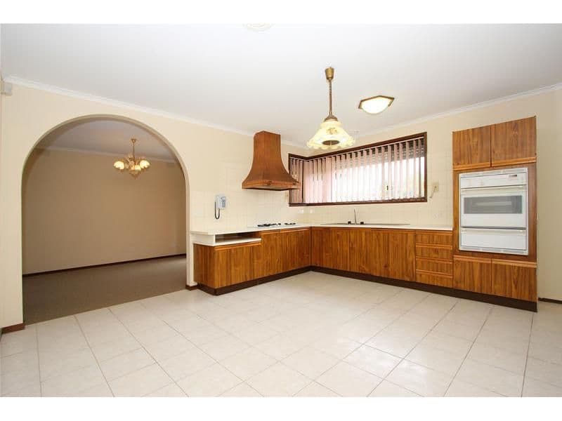 235 Greenhills Road, BUNDOORA VIC 3083, Bundoora - Thumbnail 2