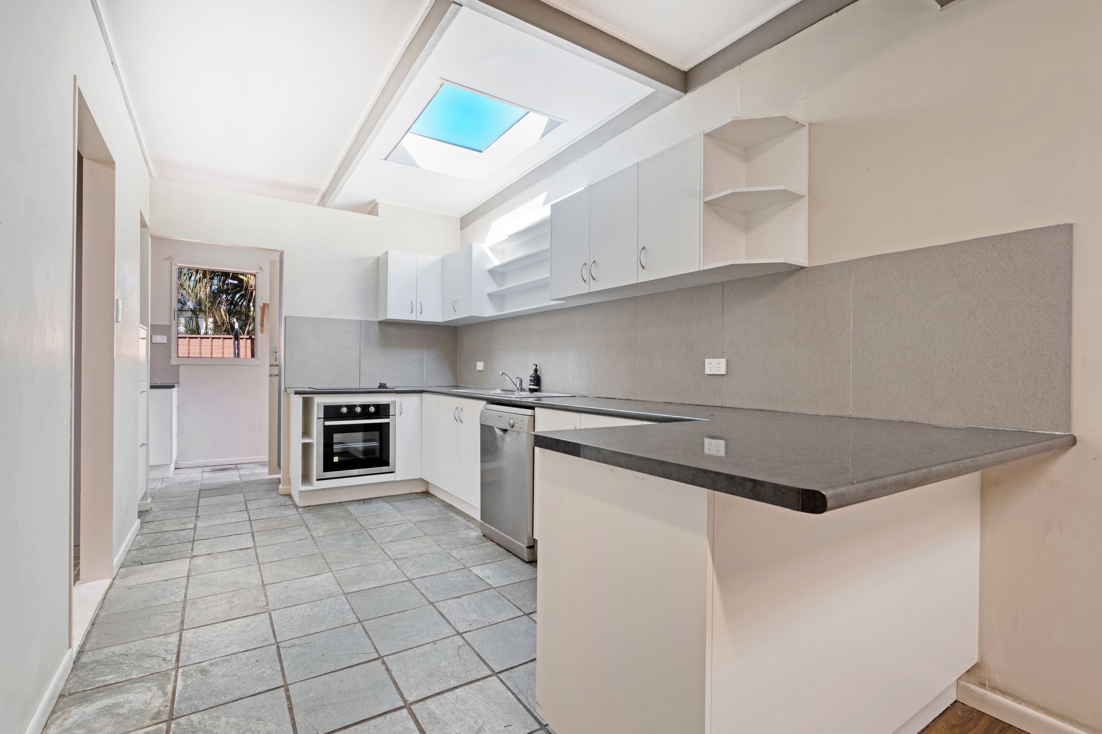 18 Neenuk Street, Bongaree QLD 4507, Bongaree - Thumbnail 7