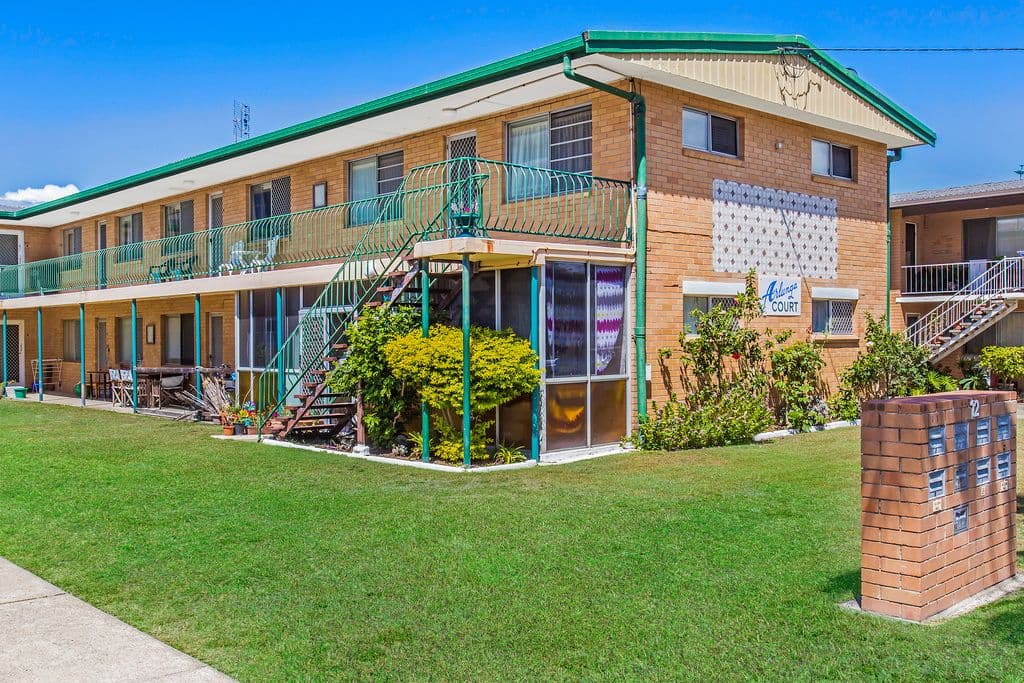 12 Coyne Street, COOLANGATTA QLD 4225, Coolangatta - Thumbnail 2