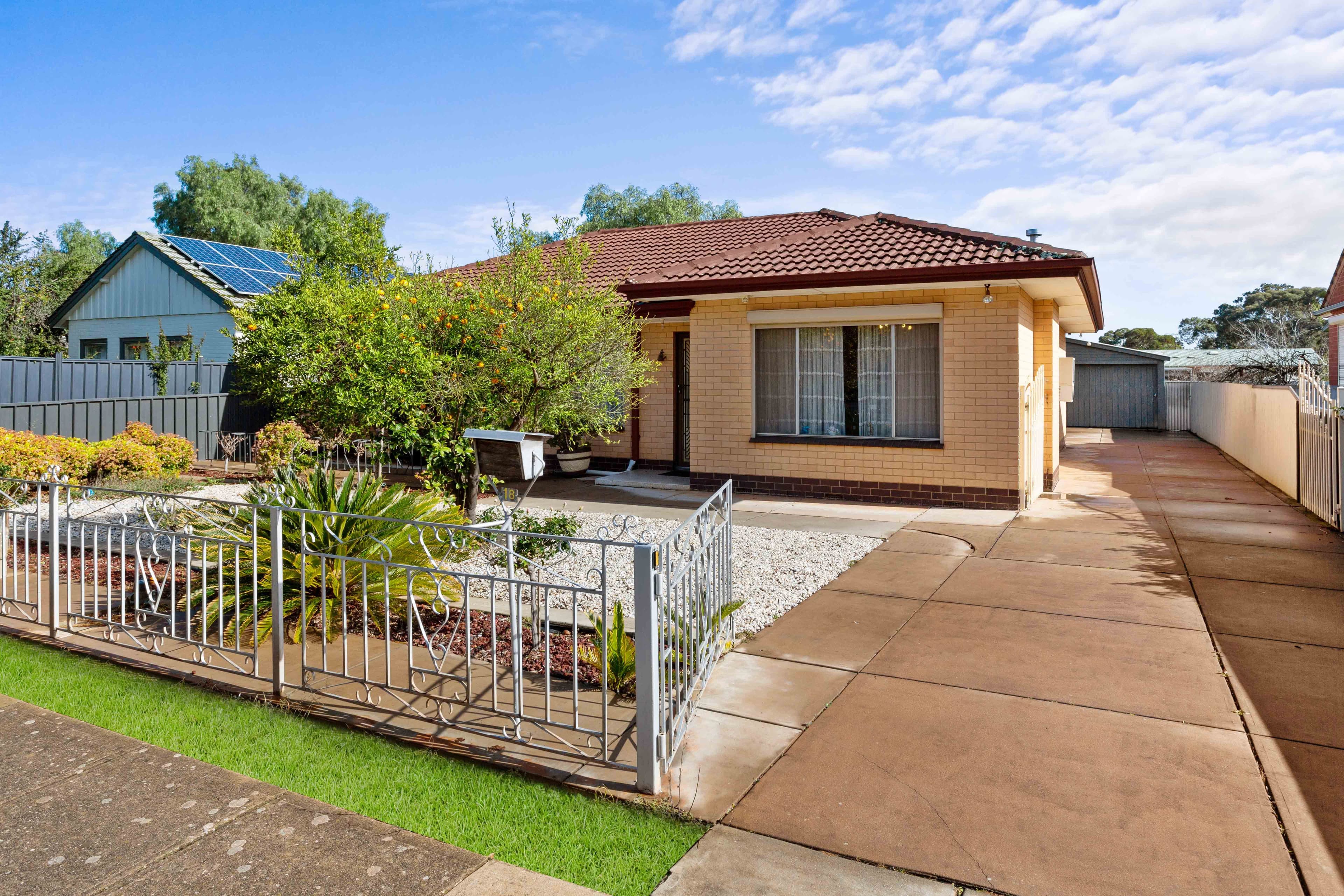 18 Fairfield Road, Elizabeth Grove SA 5112, Elizabeth Grove - Thumbnail 2
