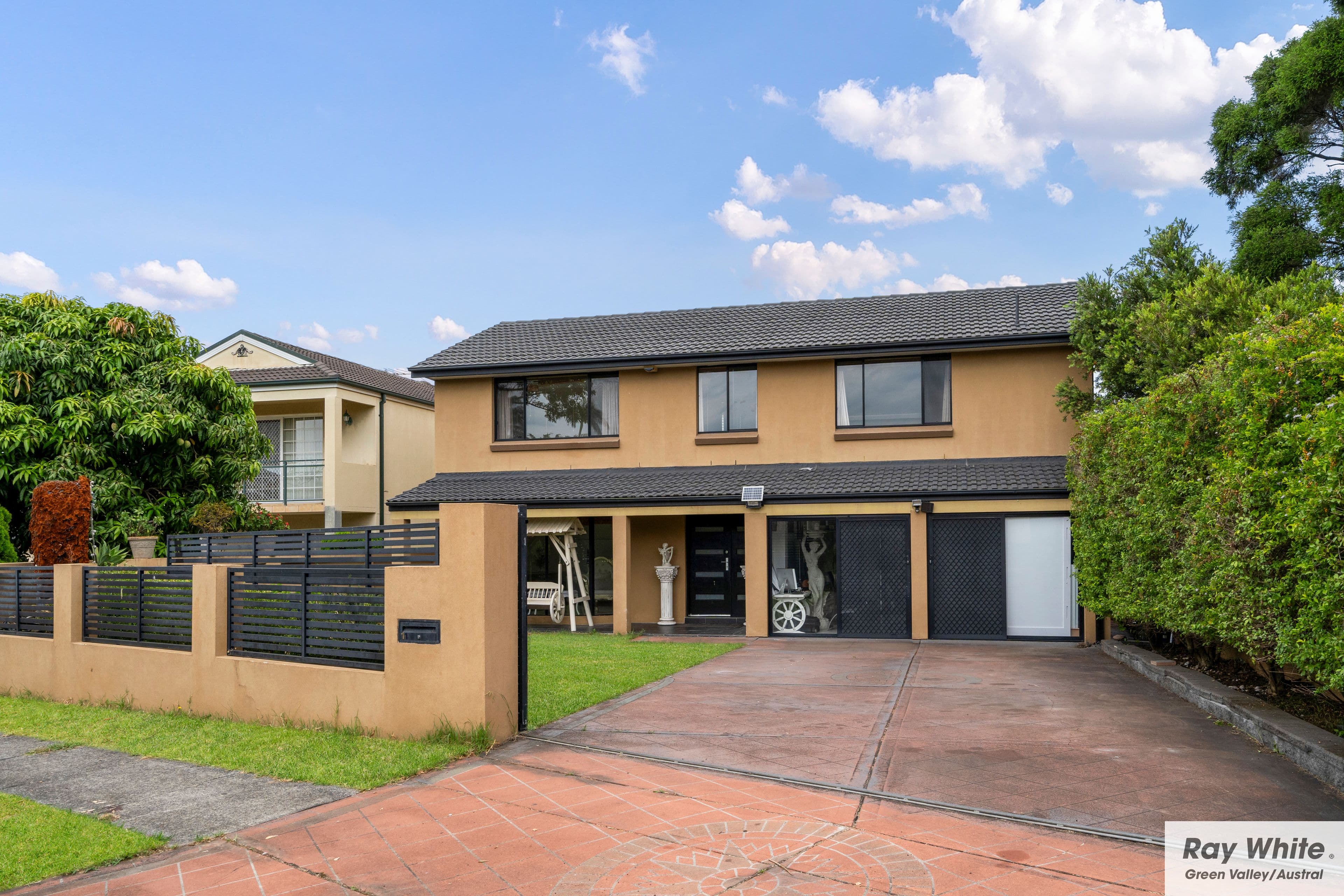 11 Ben Lomond Street, Bossley Park NSW 2176, Bossley Park - Thumbnail 2