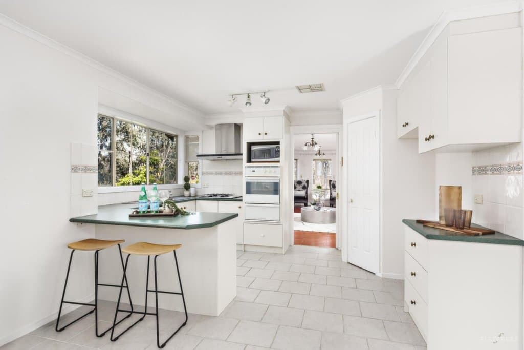 54 Grange Boulevard, Bundoora - Thumbnail 3