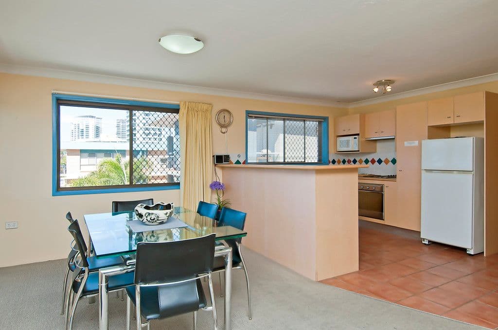 132 Marine Parade, Apt 301 Harbour Side Resort, SOUTHPORT QLD 4215, Southport - Thumbnail 3