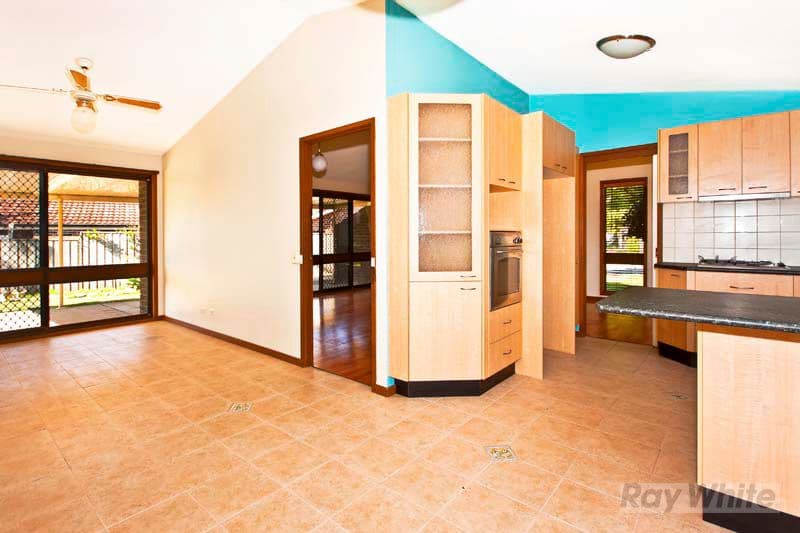 6 Kempsey Place, BOSSLEY PARK NSW 2176, Bossley Park - Thumbnail 2