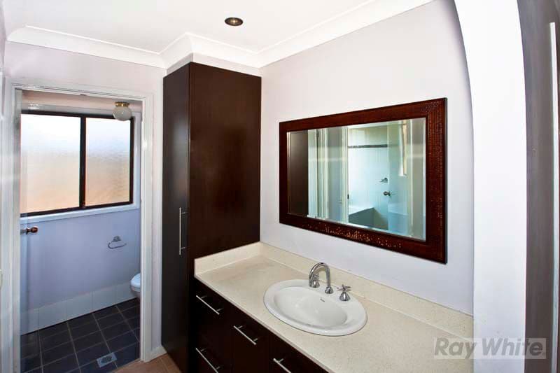 6 Kempsey Place, BOSSLEY PARK NSW 2176, Bossley Park - Thumbnail 5