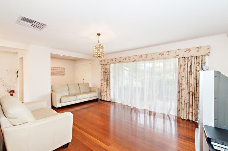 38 Hawkesbury Esplanade, SYLVANIA WATERS NSW 2224, Sylvania Waters - Thumbnail 3