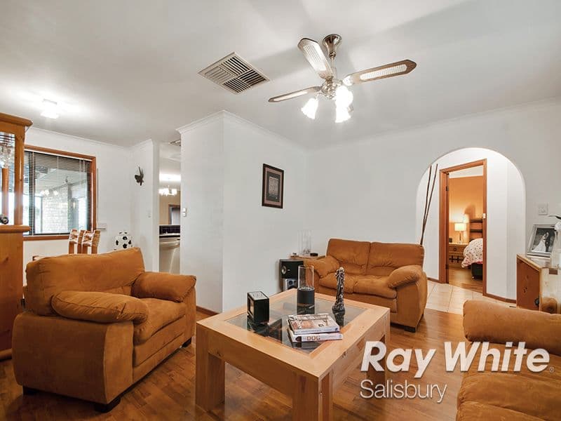 9 Jenolan Crescent, Hillbank SA 5112, Hillbank - Thumbnail 2