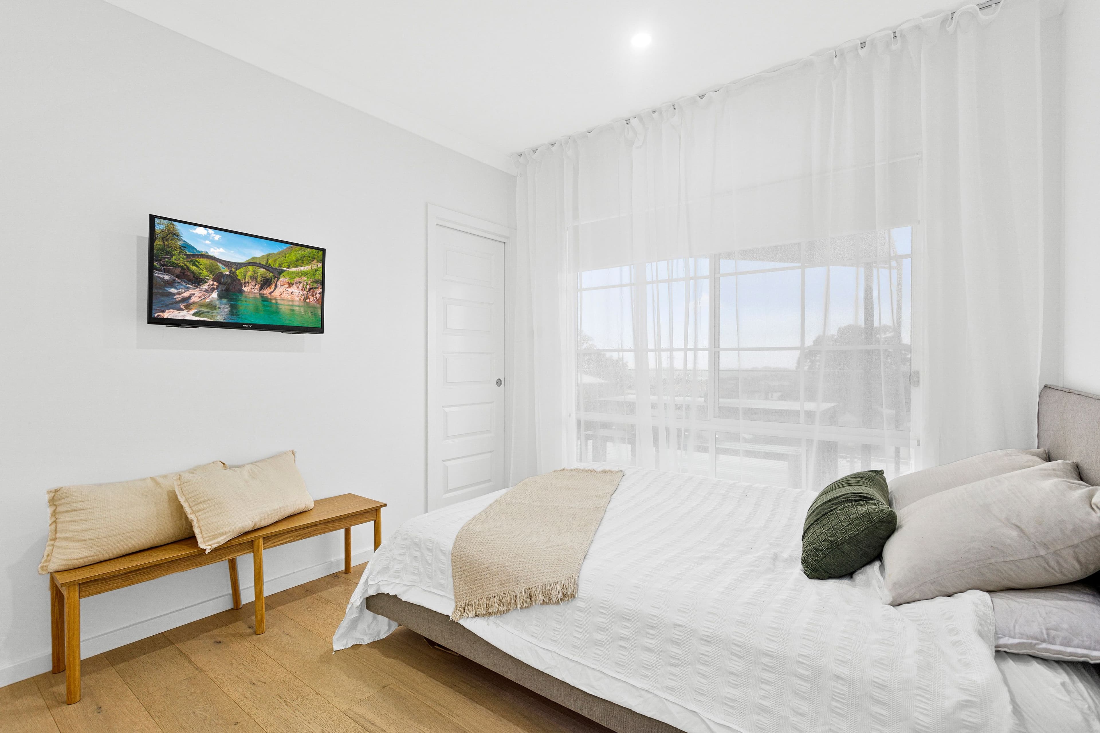 6 Backhouse Road, Lake Heights NSW 2502, Lake Heights - Thumbnail 5