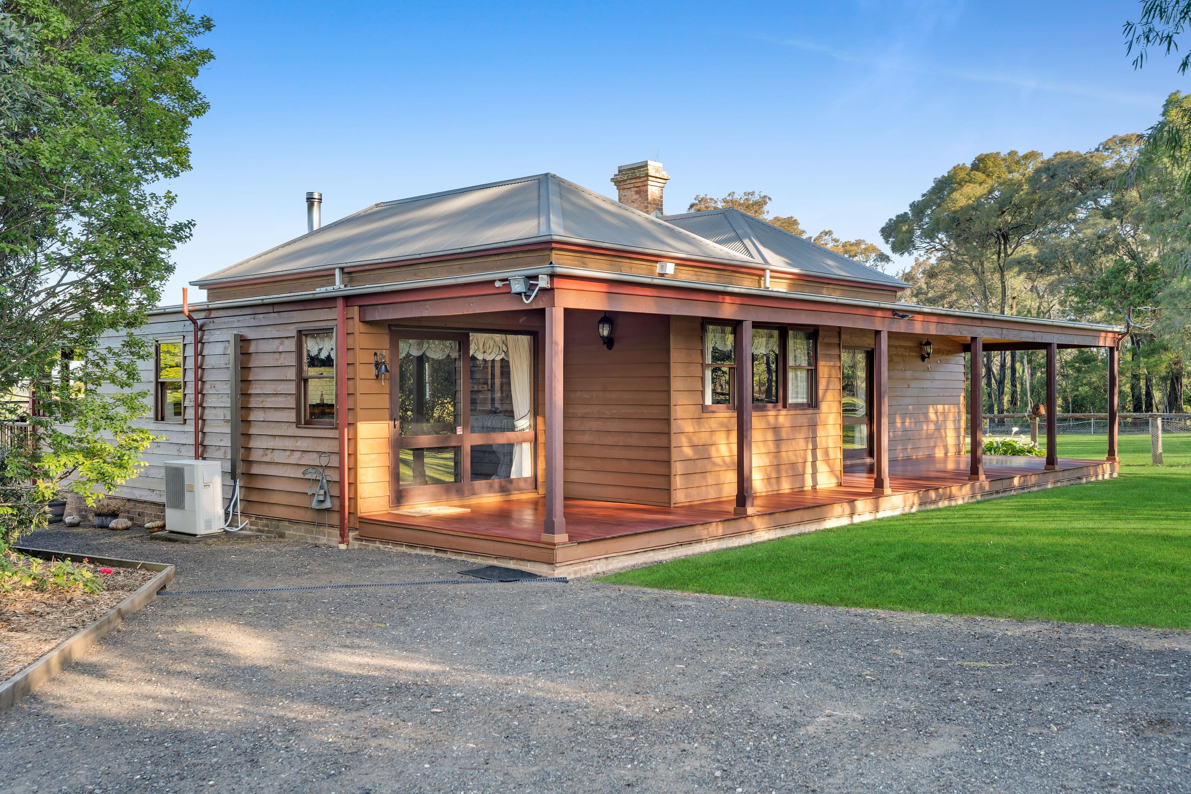 120 Oaks Road, Thirlmere NSW 2572, Thirlmere - Thumbnail 2