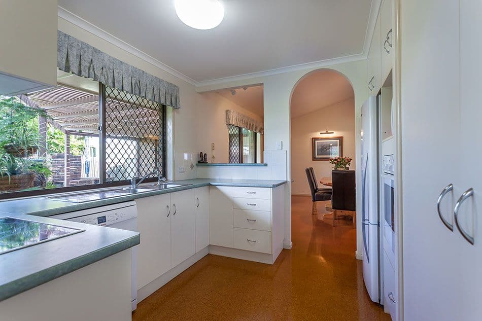 10 Hibiscus Drive, Centenary Heights QLD 4350, Centenary Heights - Thumbnail 4
