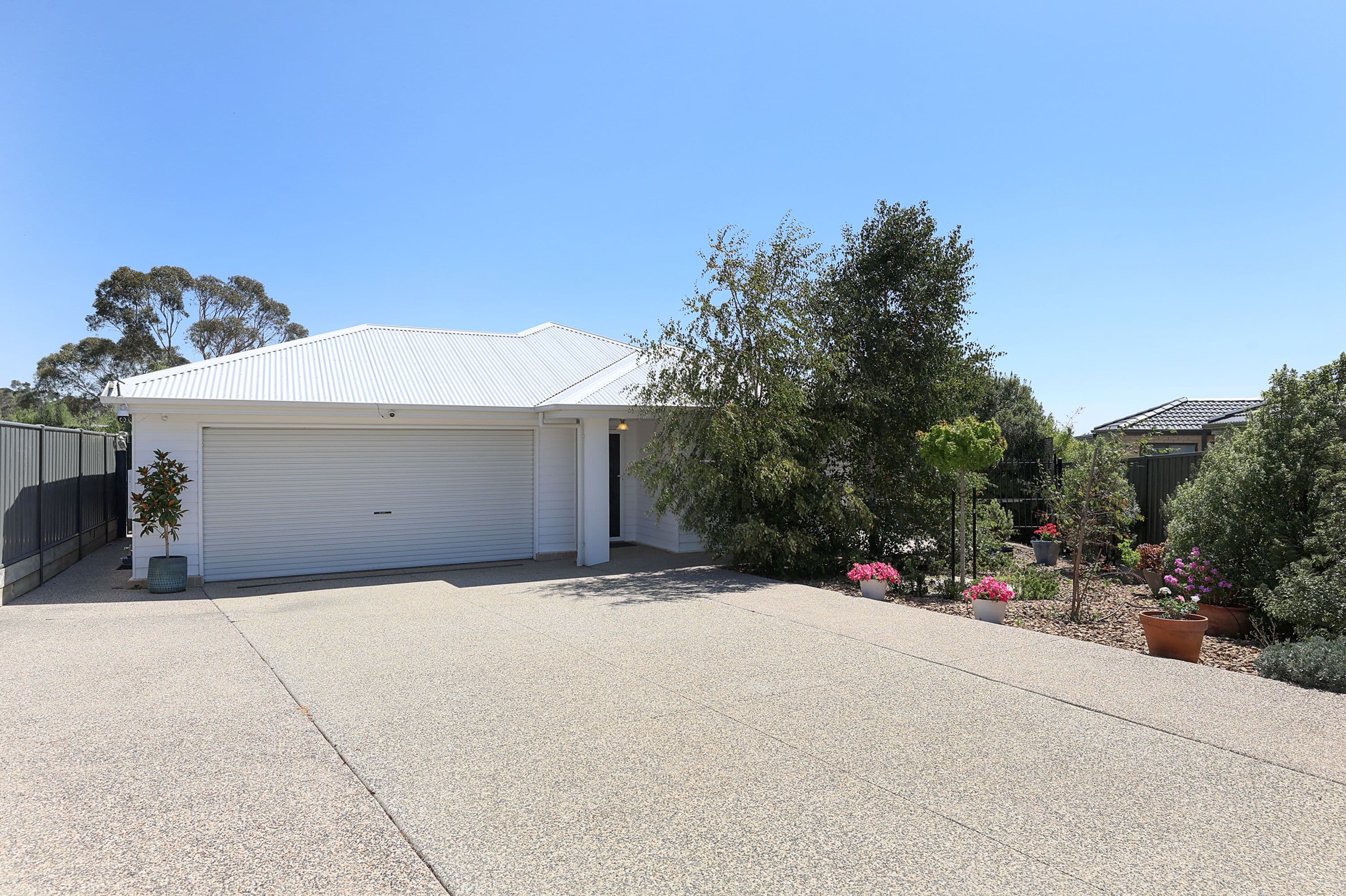 16 Clare Crescent, Elliminyt VIC 3250, Elliminyt - Thumbnail 2