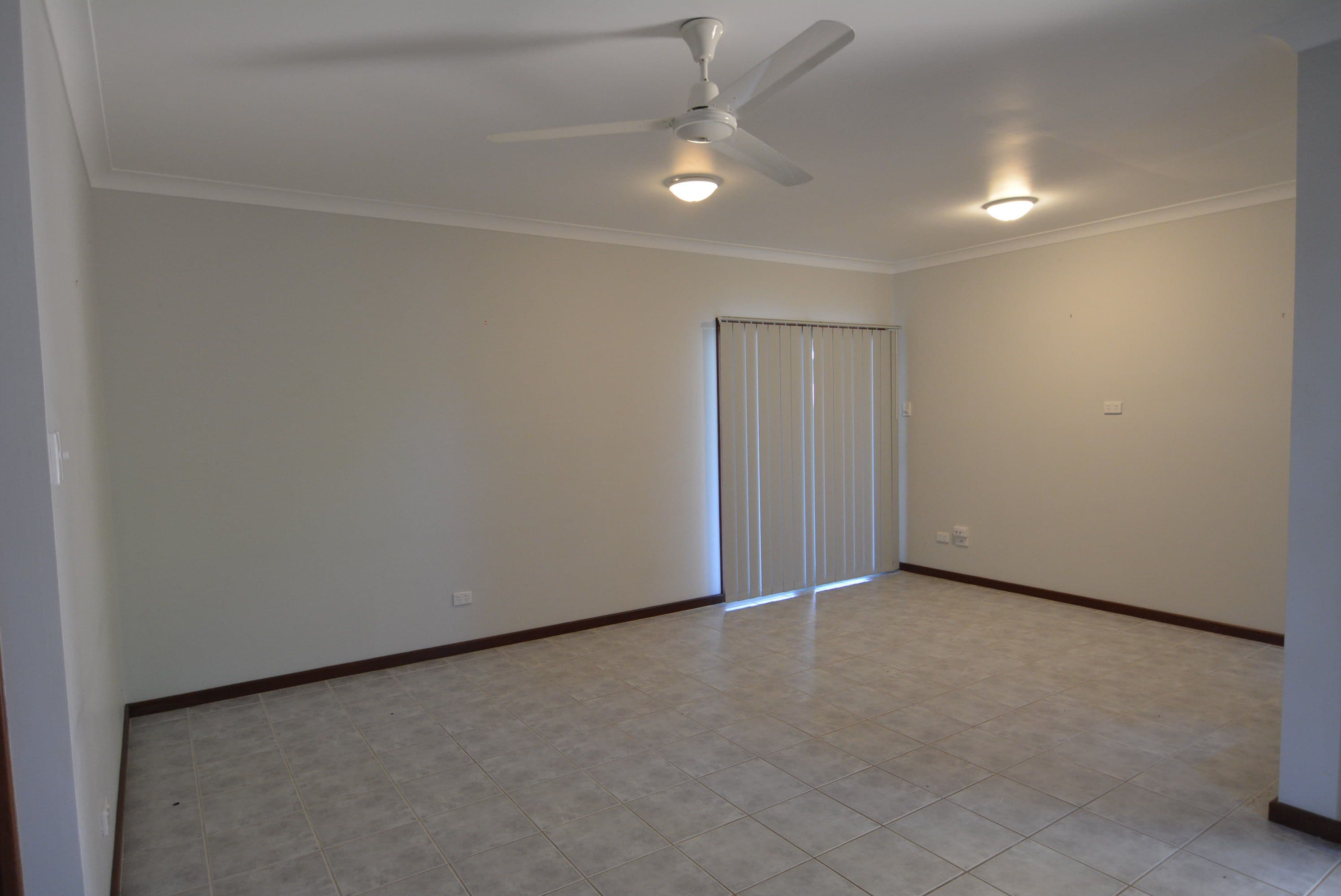 8 Willesee Street, Carnarvon WA 6701, Carnarvon - Thumbnail 2