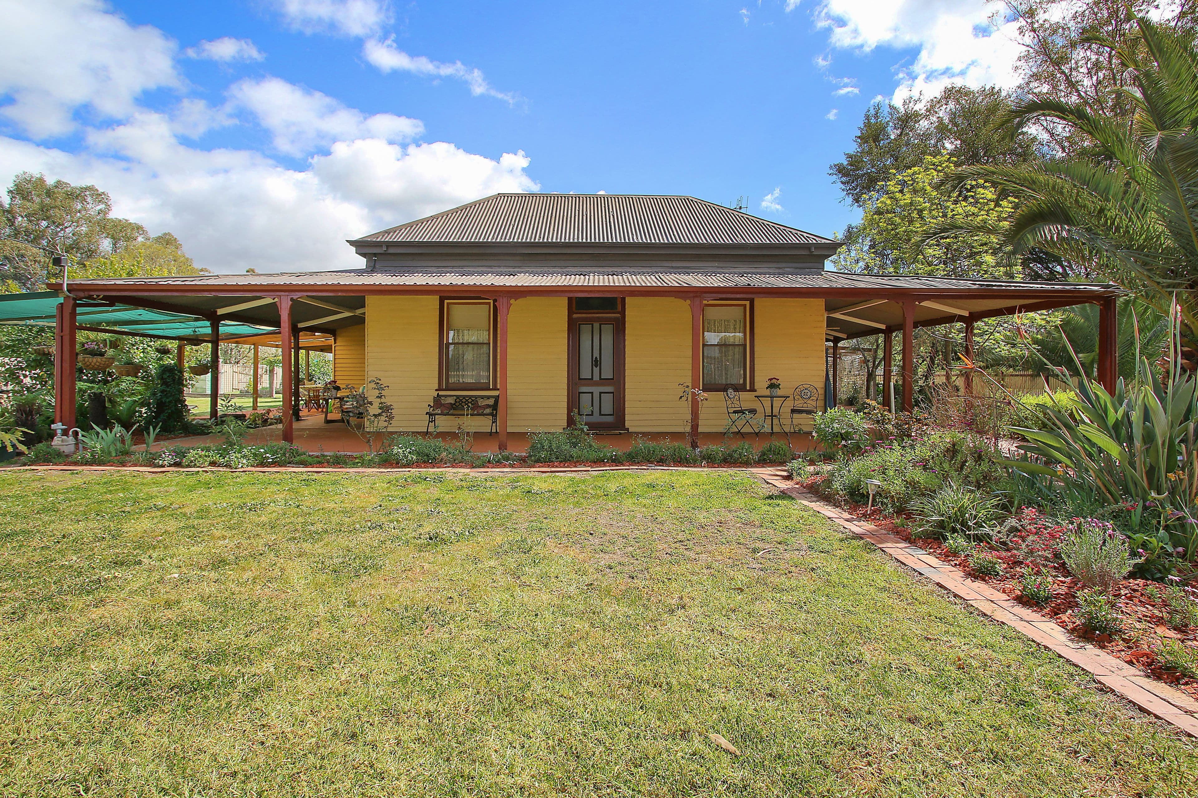 50 Garrett Street, Euroa VIC 3666, Euroa - Image 1