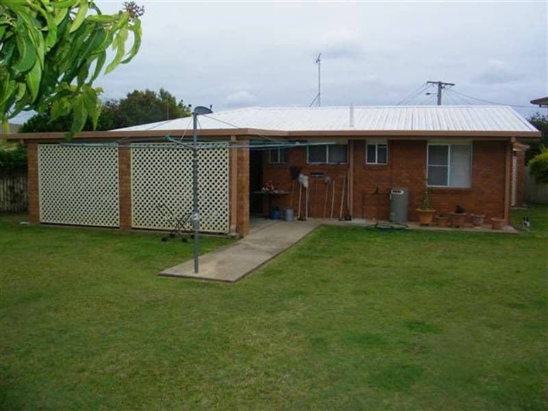 4 Rosewood Court, GLADSTONE QLD 4680, Gladstone - Thumbnail 2