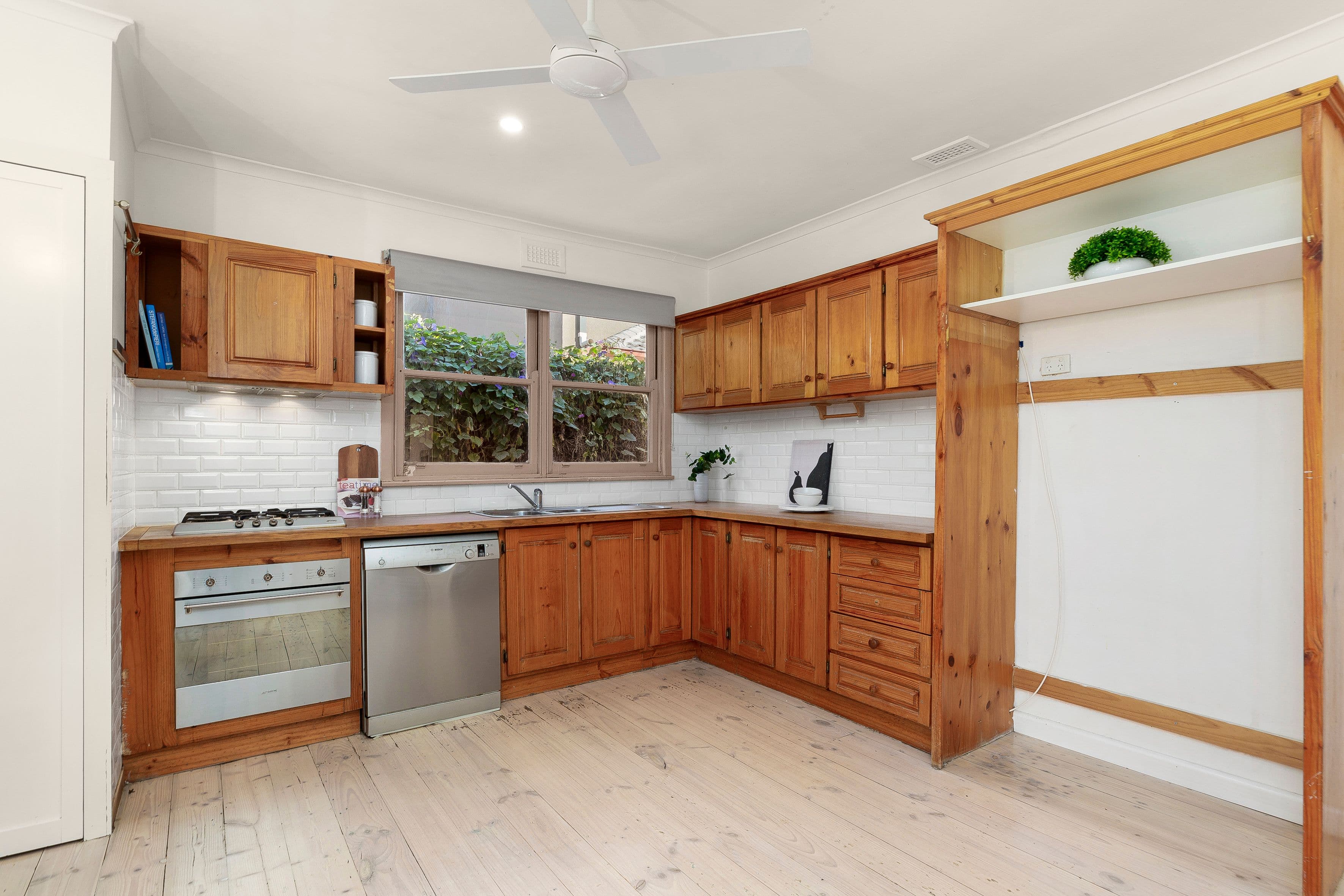 108 Justin Avenue, Glenroy VIC 3046, Glenroy - Thumbnail 3