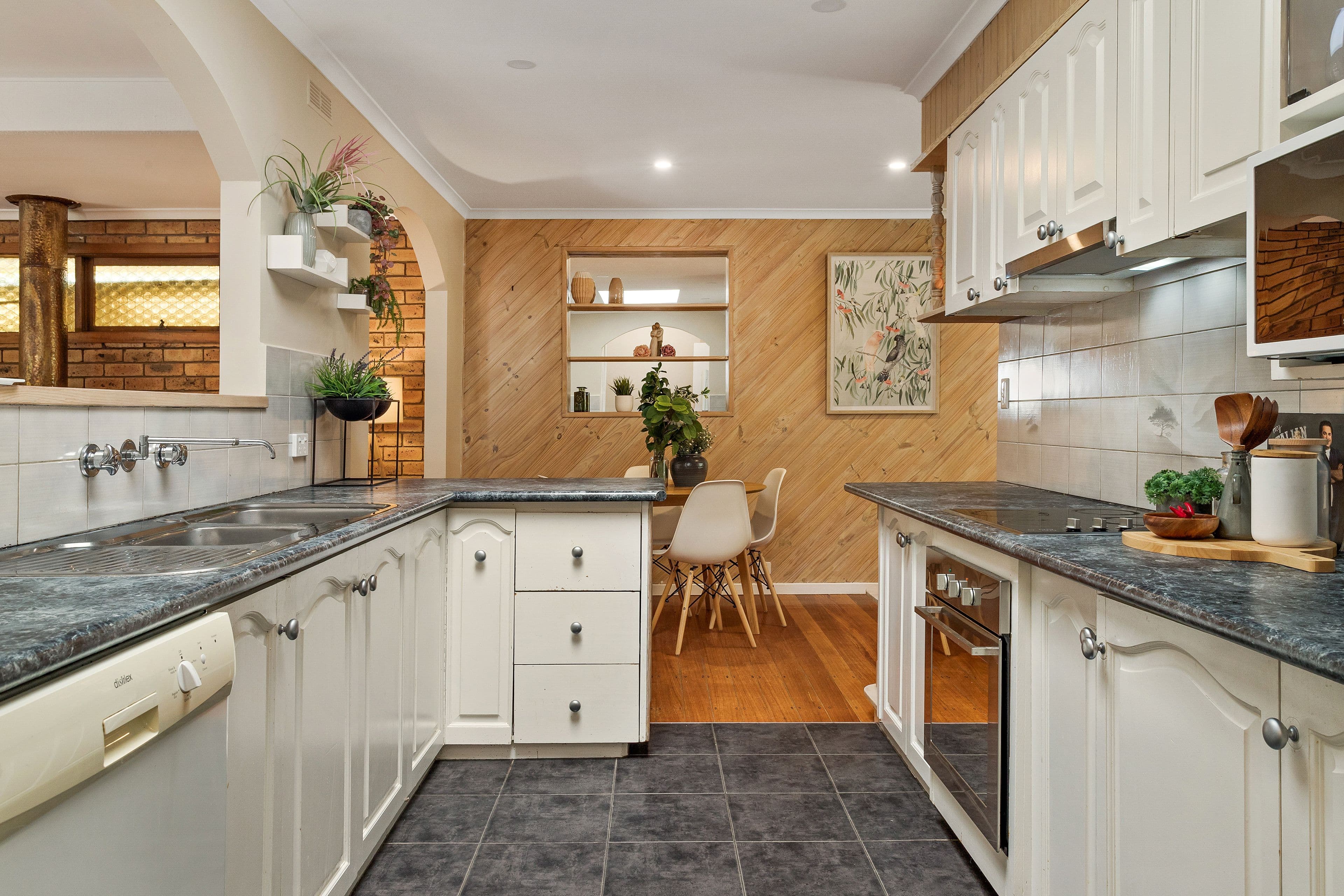 91 Esther Crescent, Mooroolbark VIC 3138, Mooroolbark - Thumbnail 3