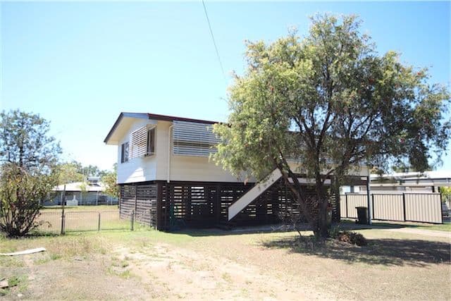 31 Middle Crescent, DYSART QLD 4745, Dysart - Thumbnail 5