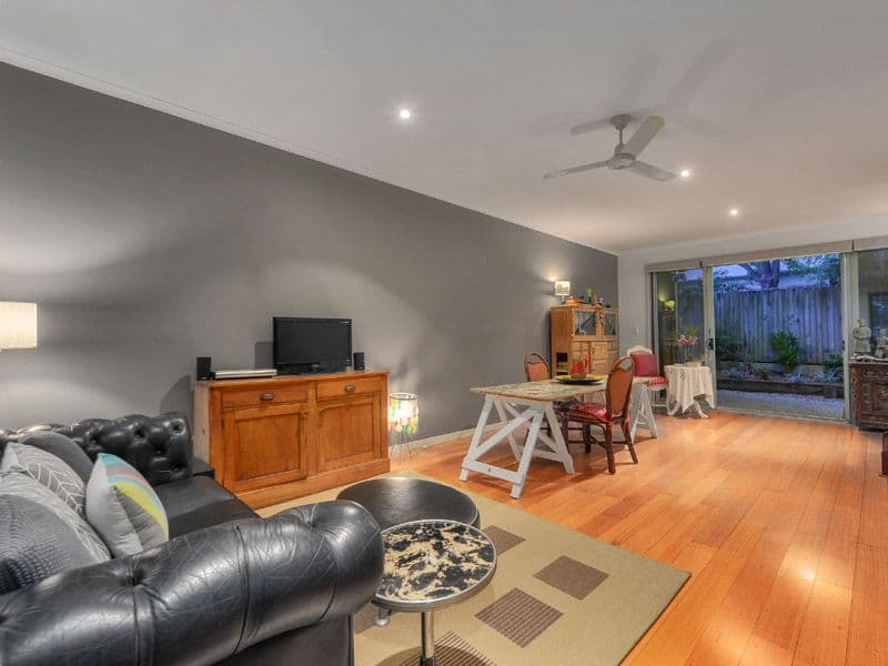 118 Railway Parade, NORMAN PARK QLD 4170, Norman Park - Thumbnail 2