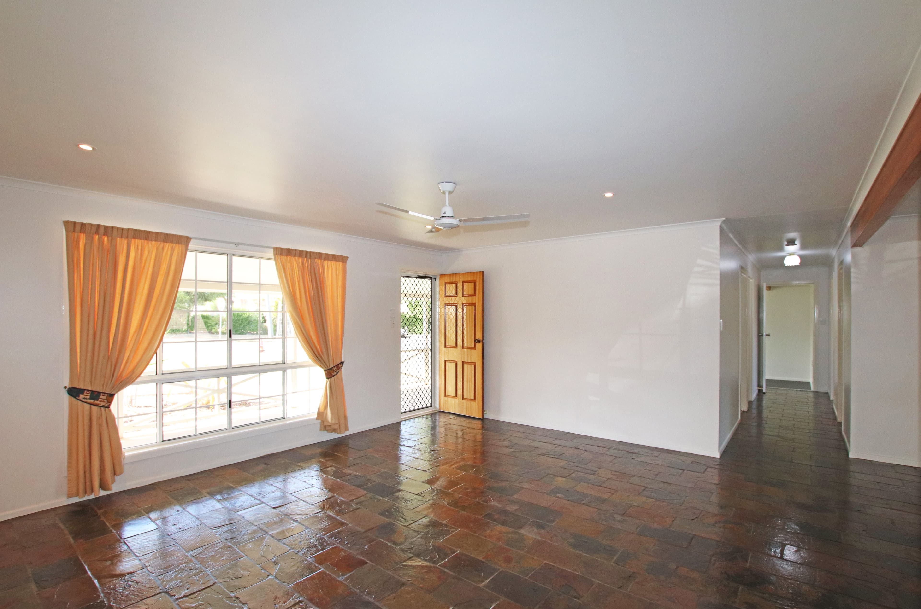 2 Ward Crescent, Biloela QLD 4715, Biloela - Thumbnail 3