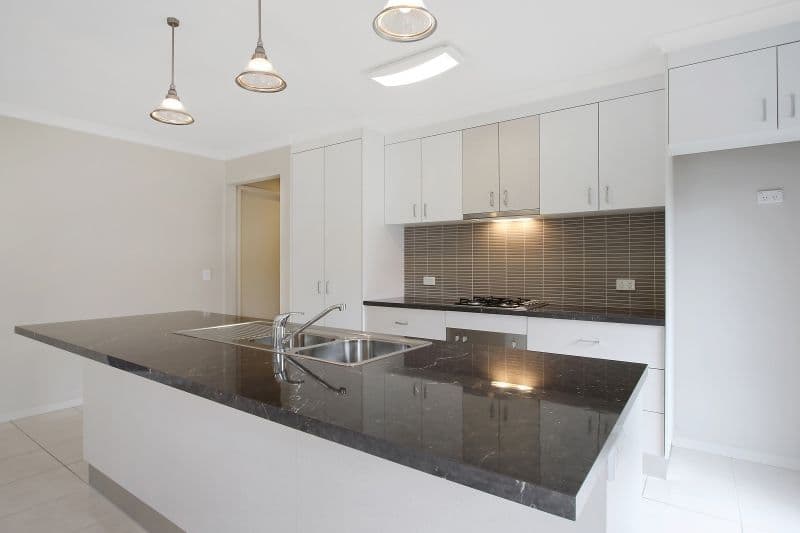33 Carstens Street, Lavington NSW 2641, Lavington - Thumbnail 2