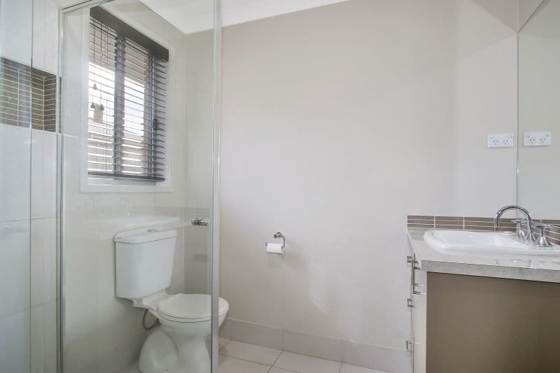 33 Carstens Street, Lavington NSW 2641, Lavington - Thumbnail 6
