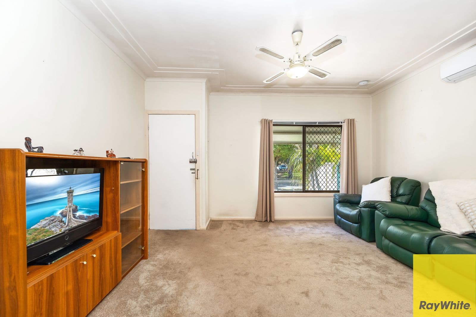 11 Commonwealth Avenue, Blackwall NSW 2256, Blackwall - Thumbnail 5