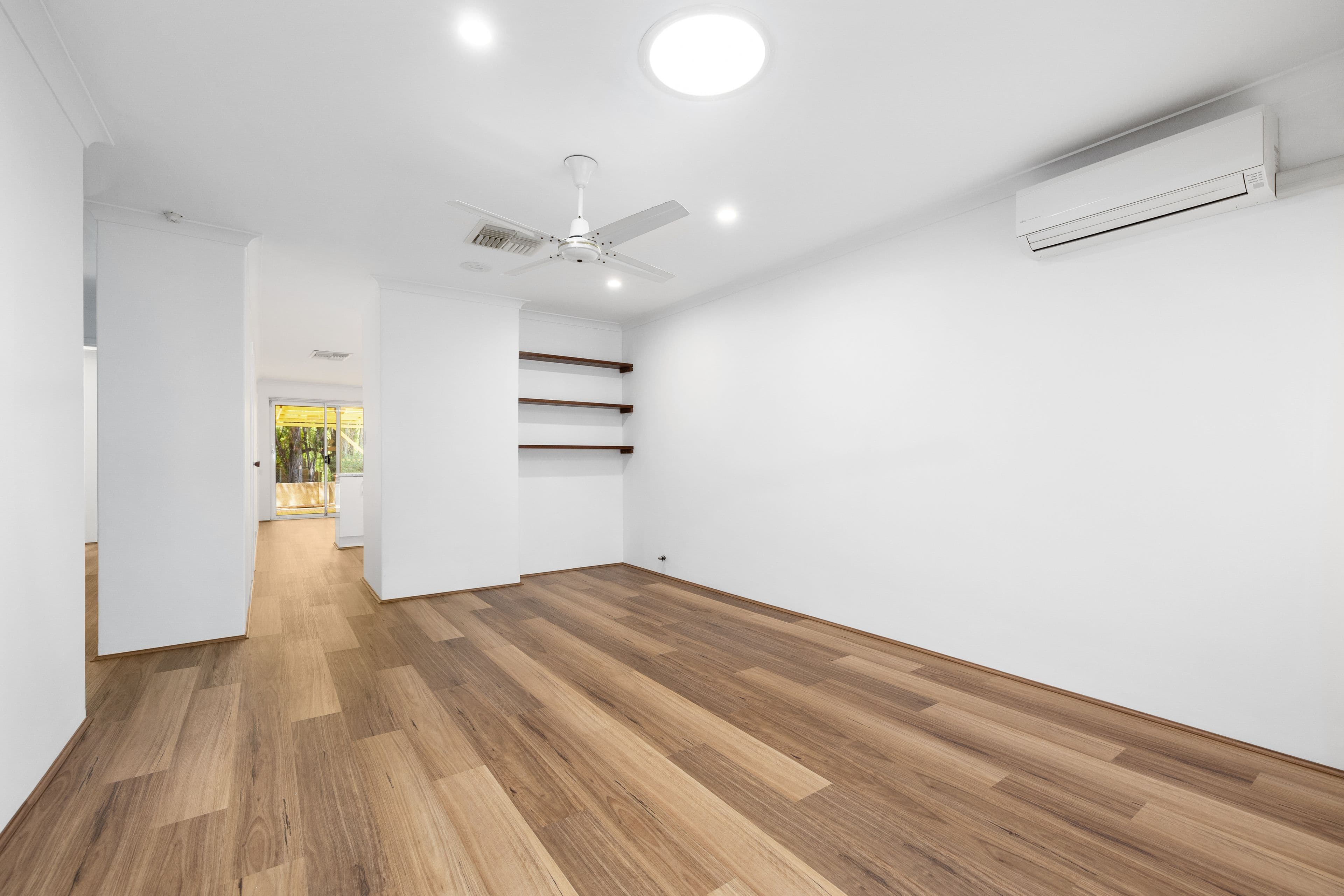 15 Anzac Street, Bayswater WA 6053, Bayswater - Thumbnail 4