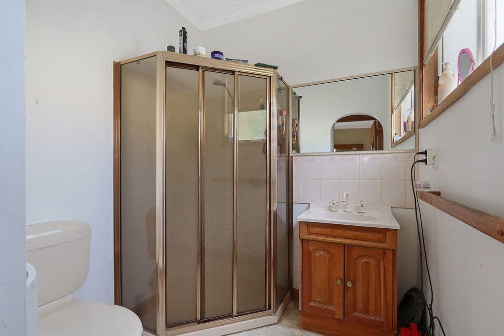 6 Parkview Parade, Benalla VIC 3672, Benalla - Thumbnail 4