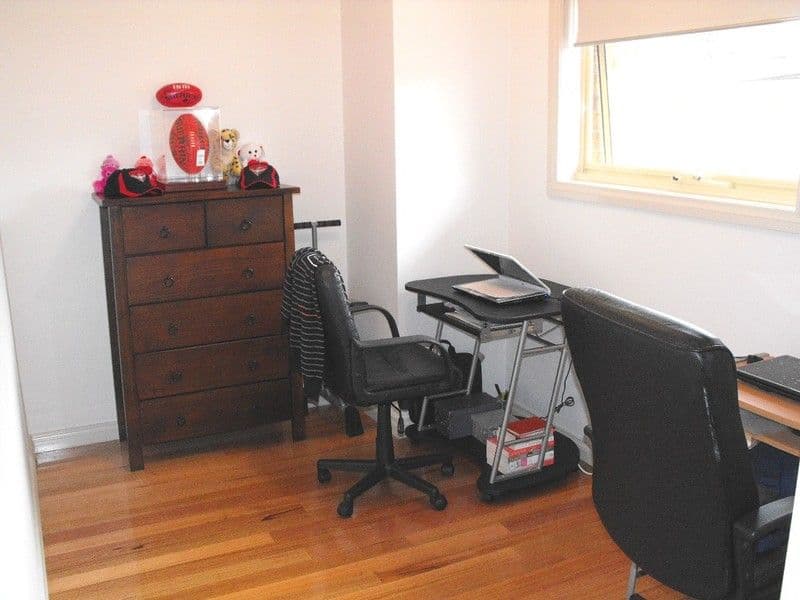 30 Heyington Avenue, THOMASTOWN VIC 3074, Thomastown - Thumbnail 3