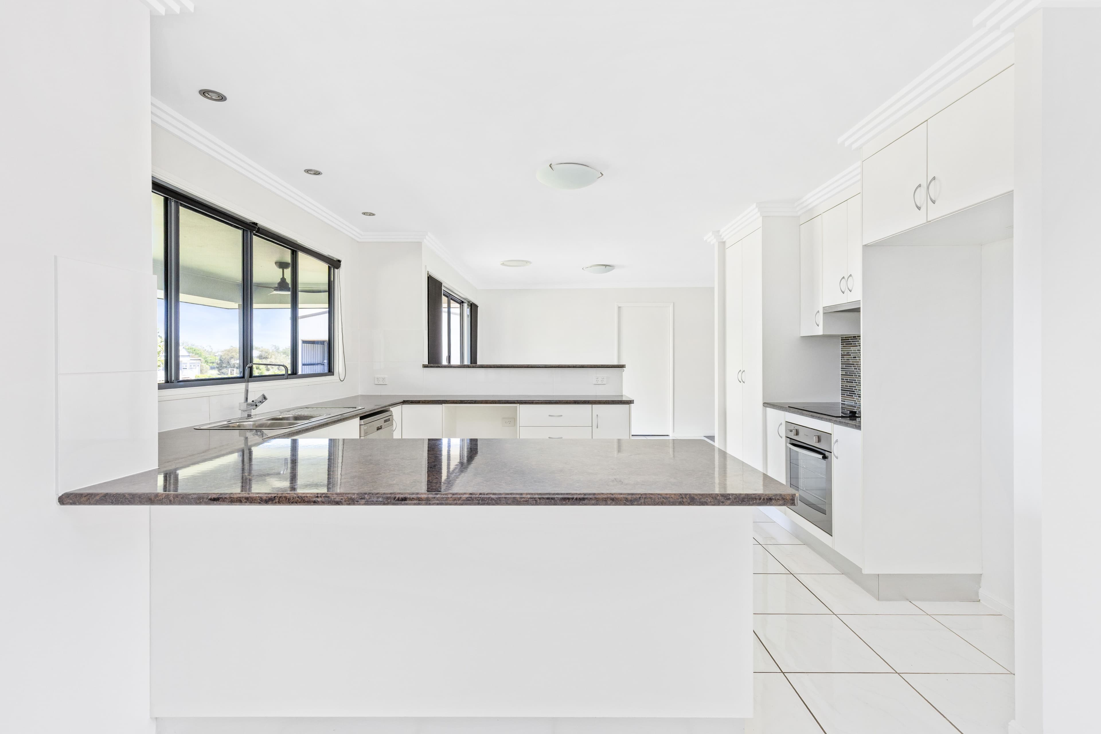 59 Patanga Place, Emerald QLD 4720, Emerald - Thumbnail 4