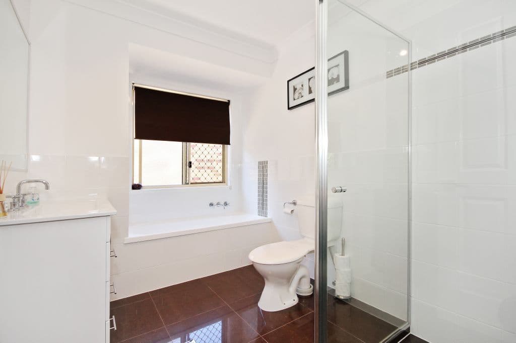 33 Lambor Drive, MUDGEERABA QLD 4213, Mudgeeraba - Thumbnail 8