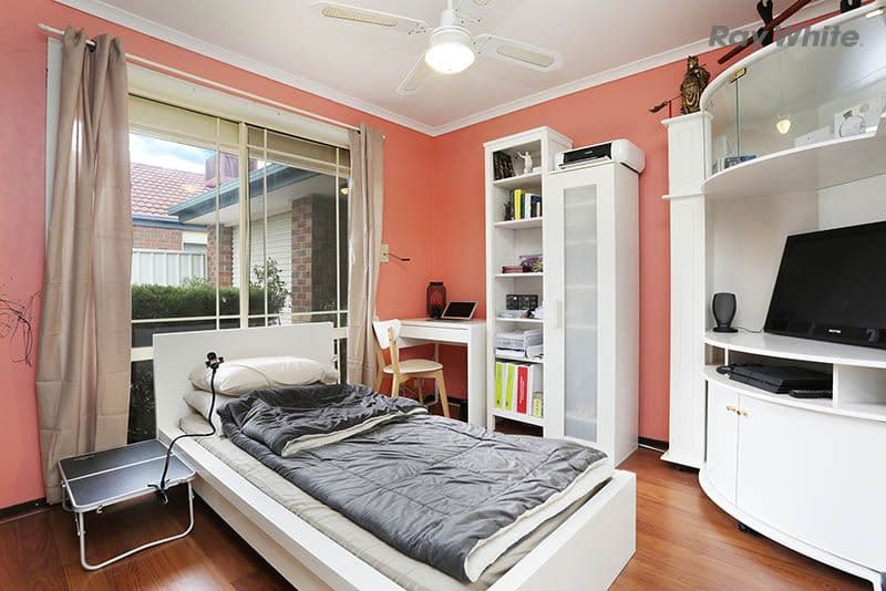 8 Stoneman Turn, Point Cook VIC 3030, Point Cook - Thumbnail 7