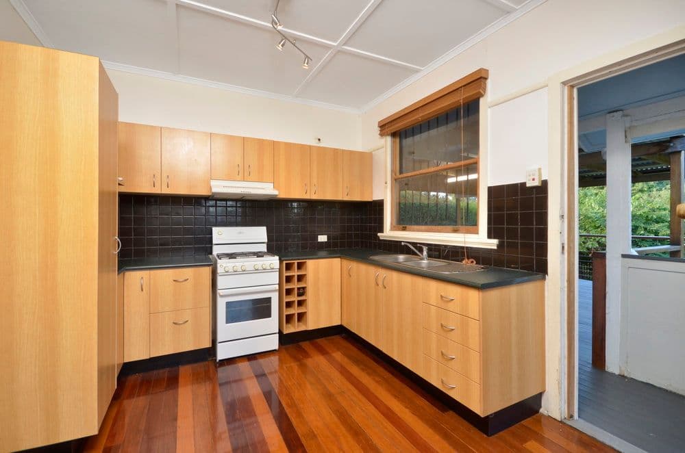 243 Shaw Road, WAVELL HEIGHTS QLD 4012, Wavell Heights - Thumbnail 5
