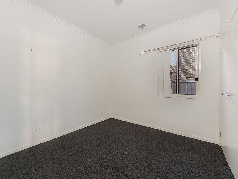 21 Waterside Drive, Burnside Heights - Thumbnail 8