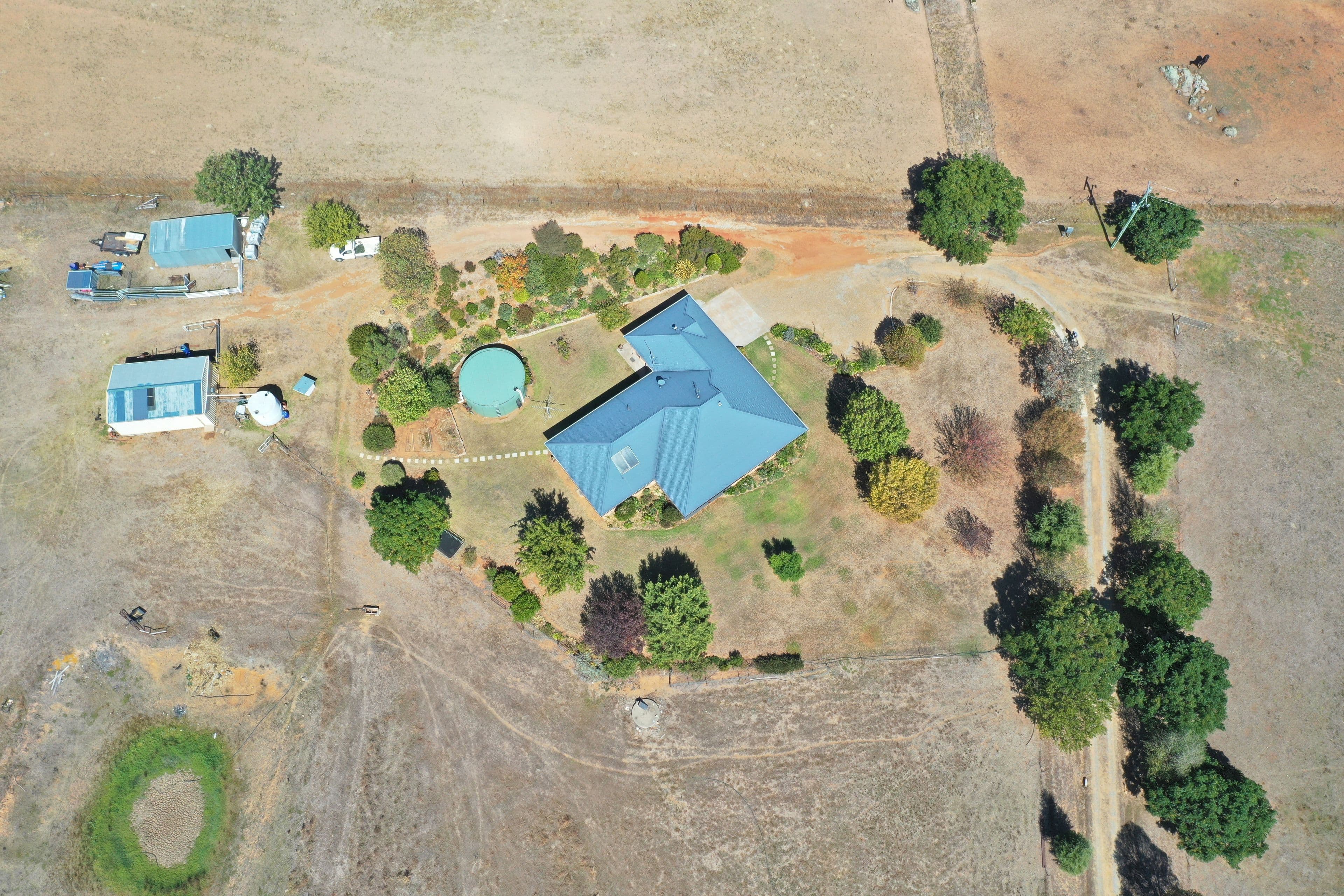 6 Powderlys Road, Young NSW 2594, Young - Thumbnail 3