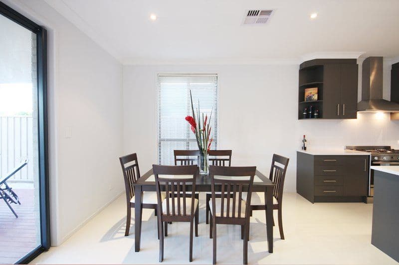 4 Heysen Crescent, WEST LAKES SHORE SA 5020, West Lakes Shore - Thumbnail 8