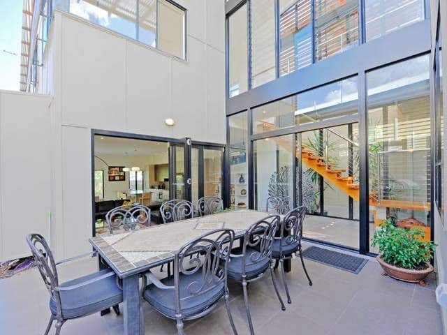 24 Goulburn Street, HAWTHORNE QLD 4171, Hawthorne - Thumbnail 4