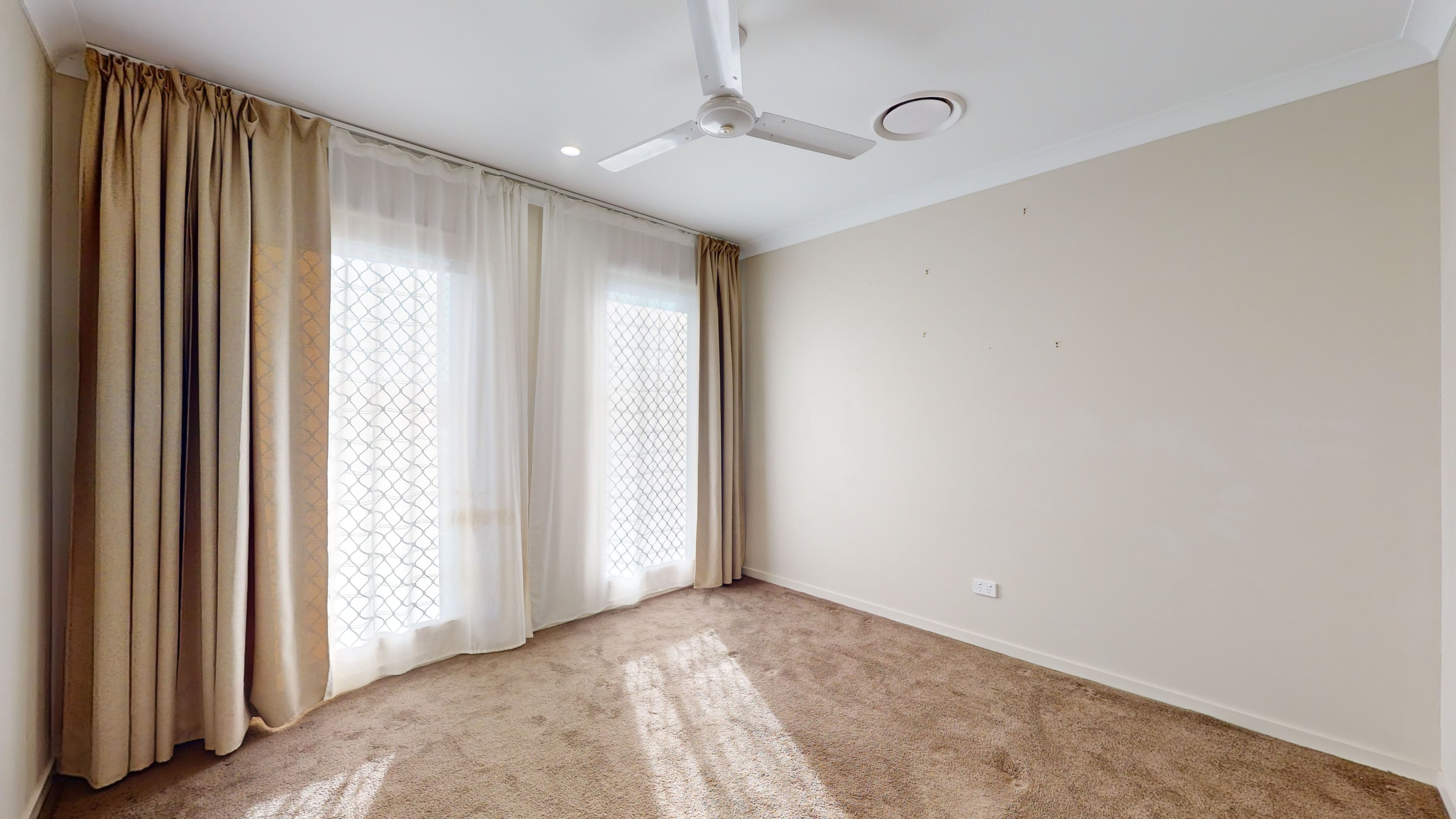 28 Emperor Boulevard, Burdell QLD 4818, Burdell - Thumbnail 4