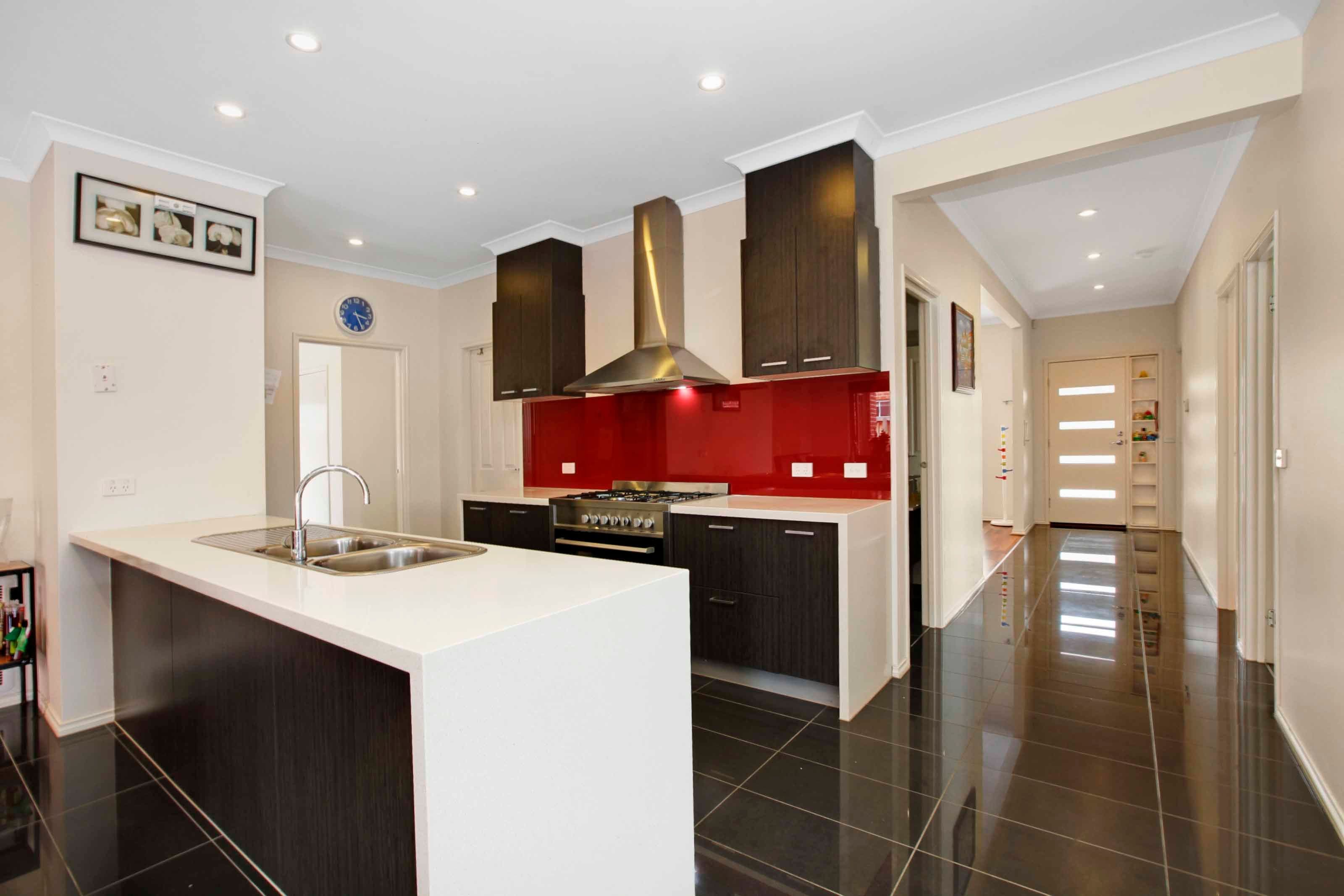 31 Wuchatsch Avenue, EPPING VIC 3076, Epping - Thumbnail 2