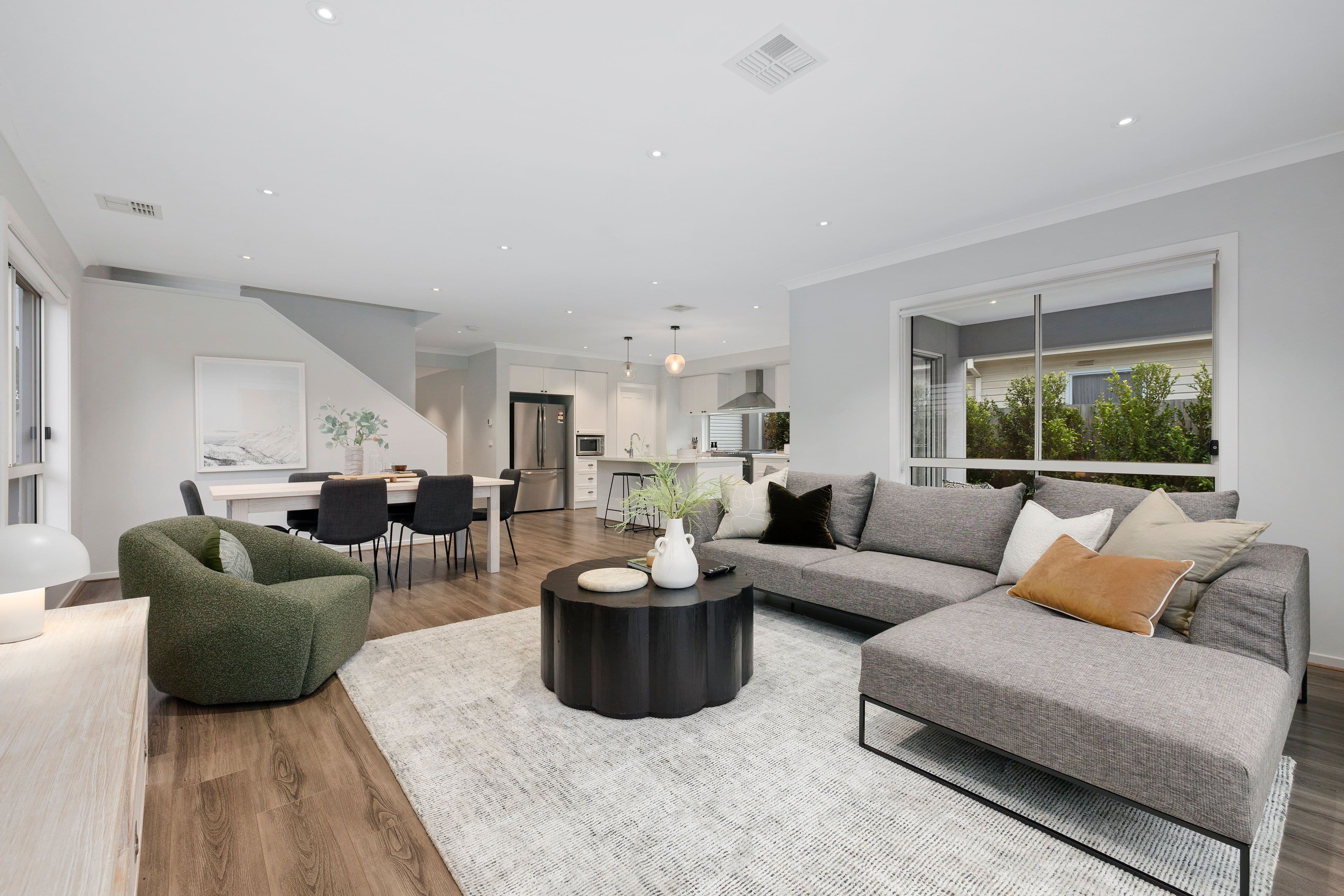 5 Parkin Avenue, Cheltenham VIC 3192, Cheltenham - Thumbnail 2