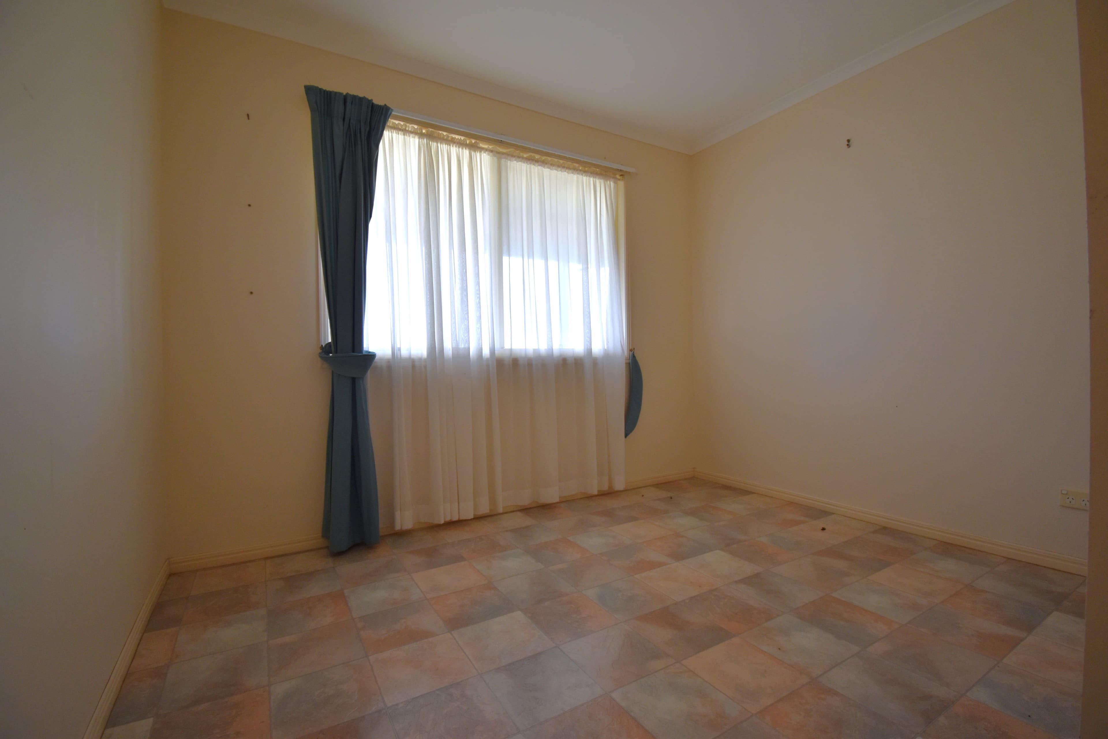 18 Teal Street, Longreach QLD 4730, Longreach - Thumbnail 8