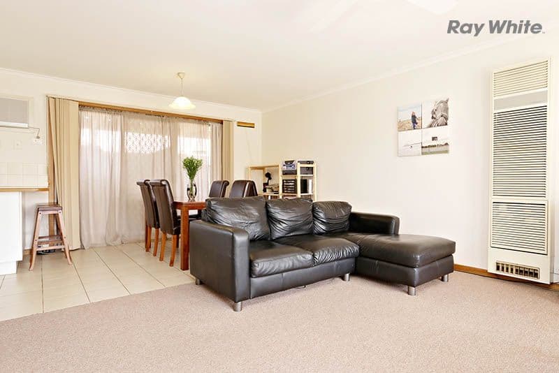 16 Irvine Court, ALTONA MEADOWS VIC 3028, Altona Meadows - Thumbnail 3
