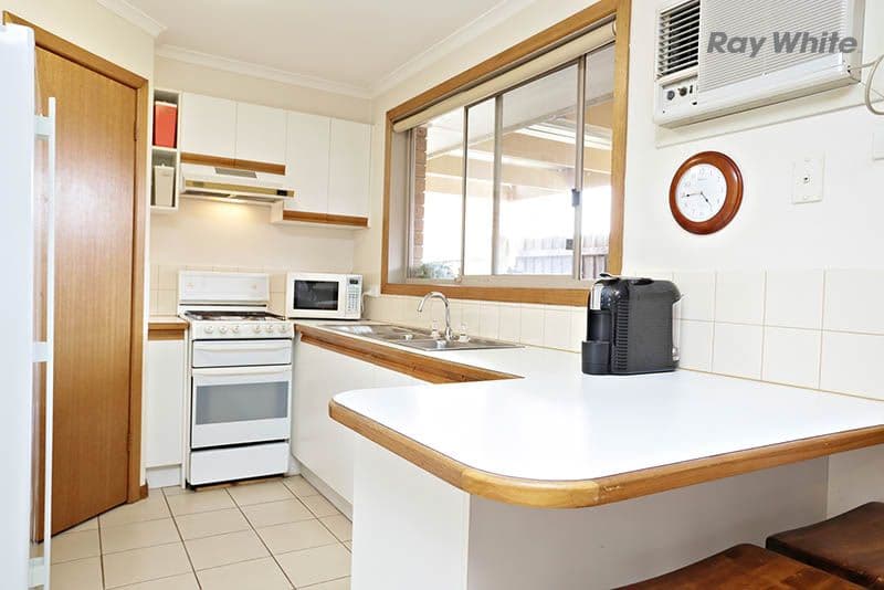 16 Irvine Court, ALTONA MEADOWS VIC 3028, Altona Meadows - Thumbnail 4