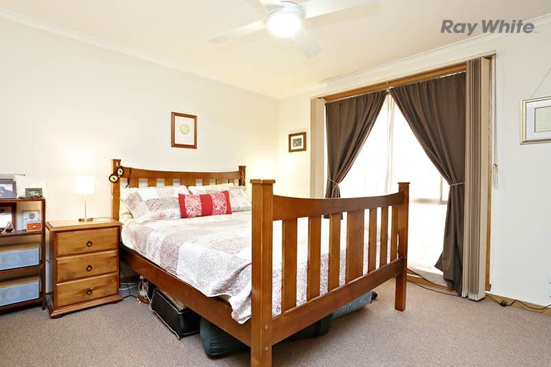 16 Irvine Court, ALTONA MEADOWS VIC 3028, Altona Meadows - Thumbnail 5
